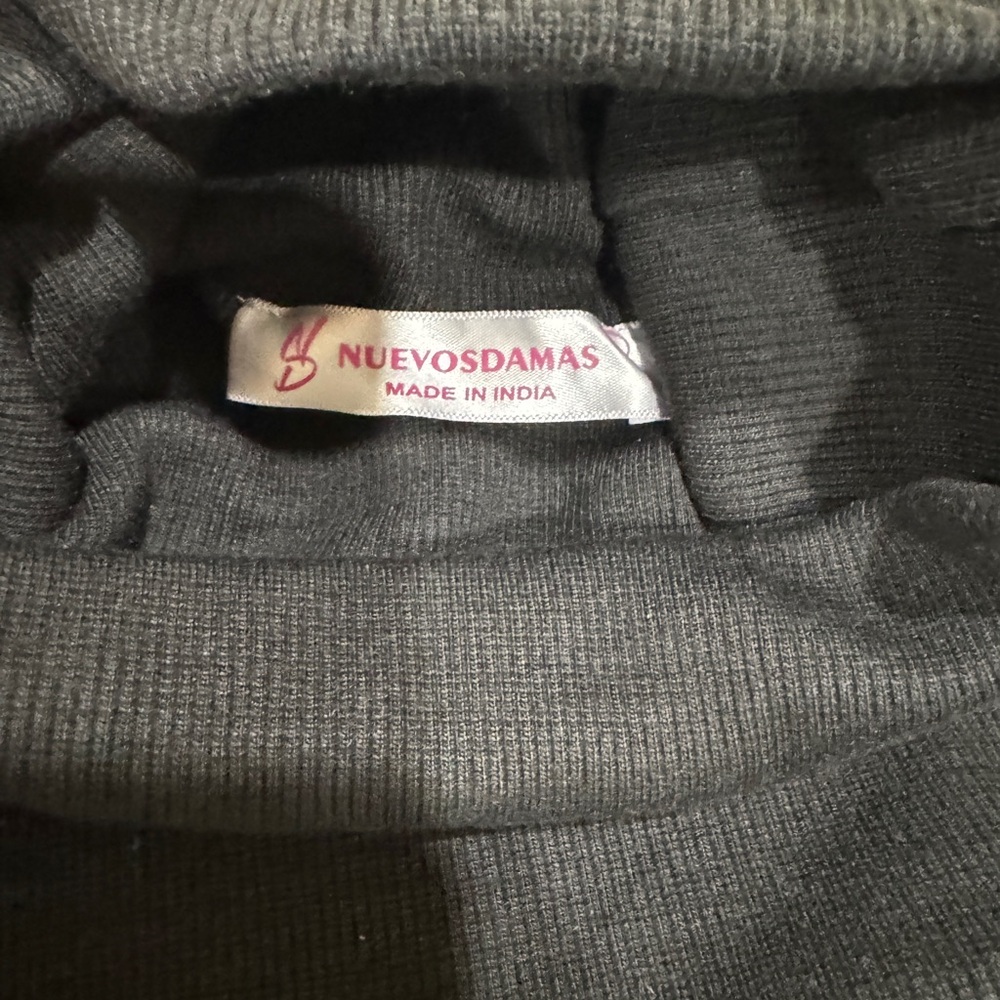Black Long Sleeve Turtleneck Top - Picture 3 of 12